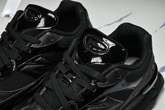U90603BQ RETRO CASUAL SPORTS RUNNING SHOES BLACK/BLACK/BLACK