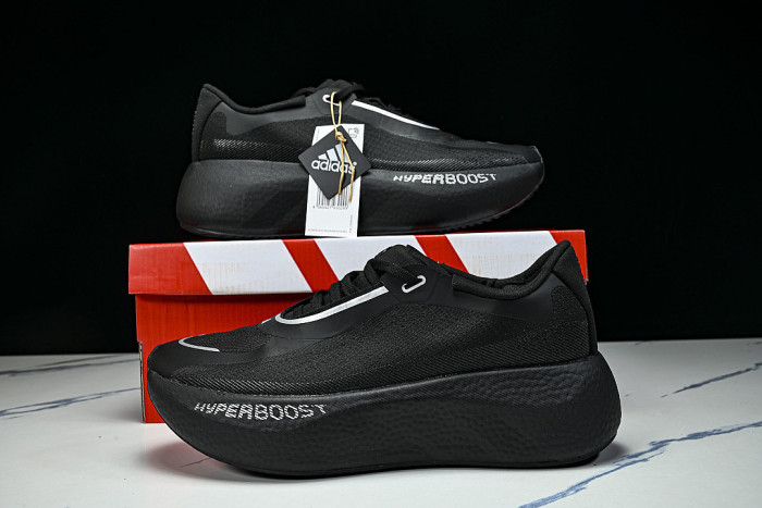 KI0289 HYPER BOOST EDGE BLACK/SILVER/BLACK