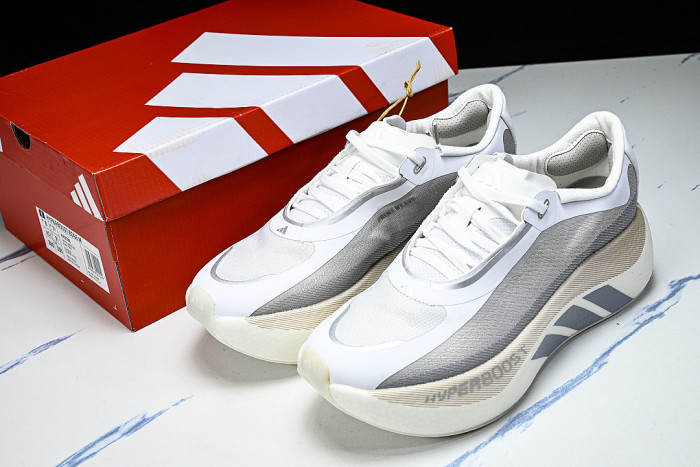 KK0288 HYPER BOOST EDGE CLOUD WHITE/LIGHT SOLID GREY/SILVER METALLIC