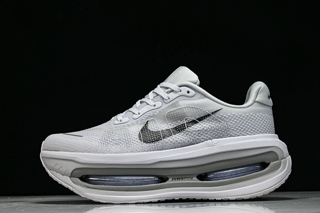 HQ2050-104 VOMERO PREMIUM OFF-WHITE/GREY FOG/WOLF GREY/DARK OBSIDIAN