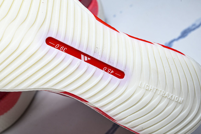 K11913 HYPER BOOST EDGE CLOUD WHITE/PURE RUBY/ZERO METALIC