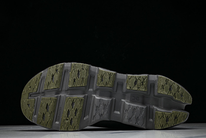 ON RUNNING CLOUDMONSTER 3 GREEN/BLACK
