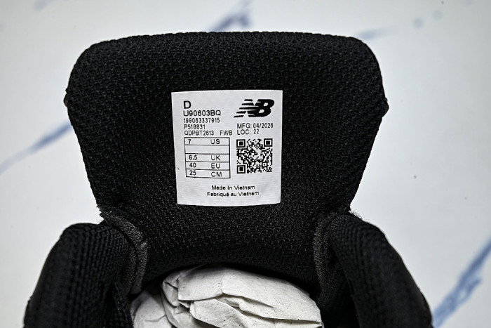 U90603BQ RETRO CASUAL SPORTS RUNNING SHOES BLACK/BLACK/BLACK