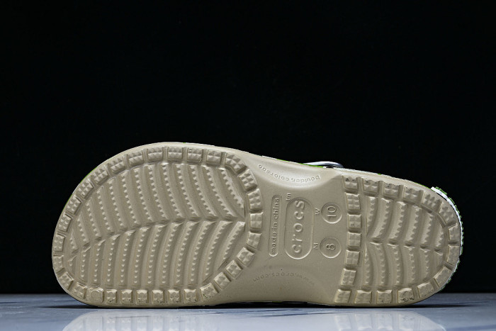 CLASSIC CLOG COMFORTABLE AND VERSATILE PERFORATED SHOES BEIGE/GREEN/BLACK