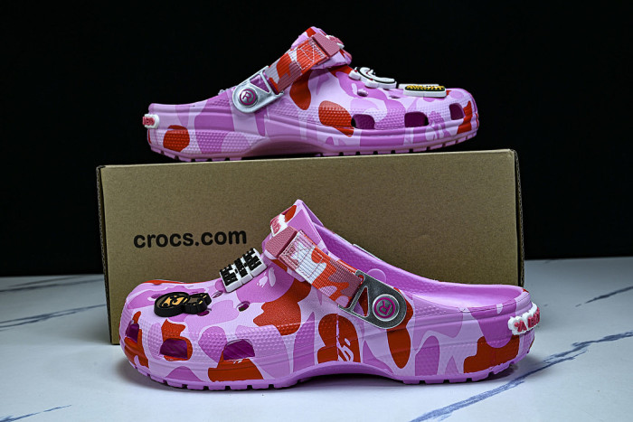 CLASSIC CLOG COMFORTABLE AND VERSATILE PERFORATED SHOES PINK/RED/PINK