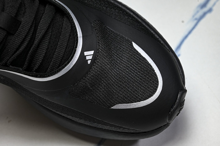 KI0289 HYPER BOOST EDGE BLACK/SILVER/BLACK