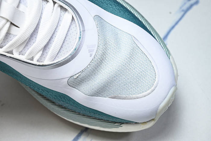KI1912 HYPER BOOST EDGE CLOUD WHITE/EQT GREEN/ZERO METALLIC