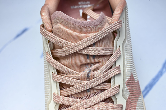 ON CLOUDMONSTER 3 HYPER SPORTS RUNNING SHOES BEIGE/PINK