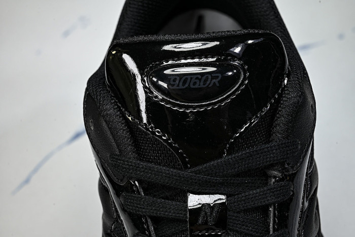U90603BQ RETRO CASUAL SPORTS RUNNING SHOES BLACK/BLACK/BLACK