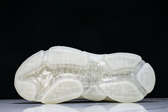 W2FB1-9000 TRIPLE S RETRO CASUAL RUNNING SHOES WHITE/WHITE/WHITE