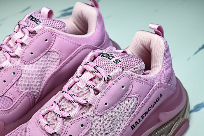W2GA1-5760 TRIPLE S RETRO CASUAL RUNNING SHOES PINK/PINK/PINK