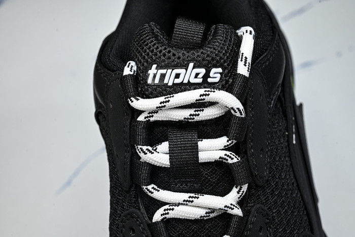 W09ON-1047 TRIPLE S RETRO CASUAL RUNNING SHOES BLACK/GREY/GREEN