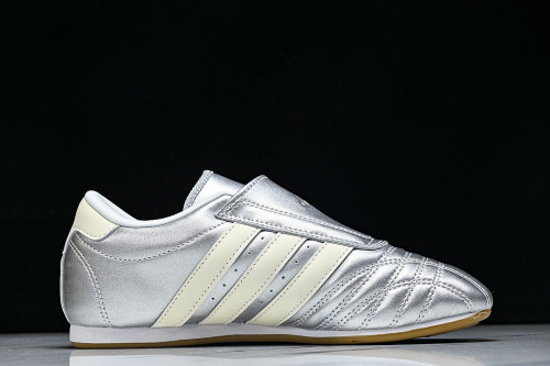 JS4023 TAEKWONDO SILVER METALLIC/OFF WHITE/GUM