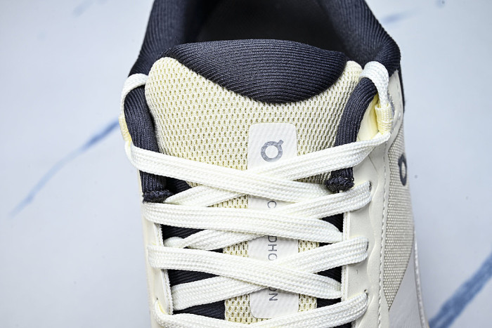 3WG10333060 ON RUNNING CLOUDHORIZON 2 BEIGE/WHITE/NAVY BLUE