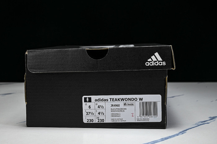 JR4960 TAEKWONDO LOW-TOP TRAINING SHOES BLACK/PINK/BLACK