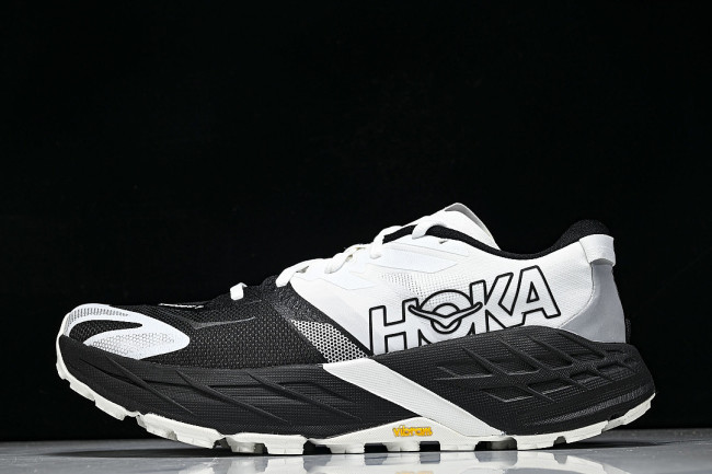 1171928-BWHT ONE ONE SPEEDGOAT 7 BLACK/WHITE