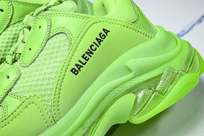 W2GR1-3801 TRIPLE S RETRO CASUAL RUNNING SHOES GREEN/GREEN/GREEN