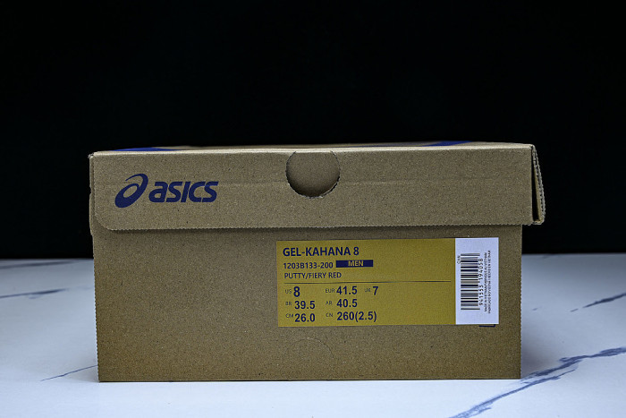 1203B133-200 GEL-KAHANA 8 LOW-TOP RUNNING SHOES BEIGE/RED/BLUE