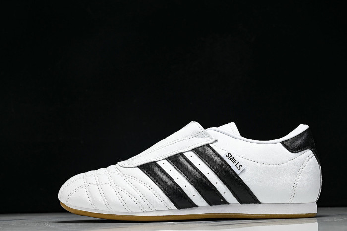 JQ4774 TAEKWONDO CLOUD WHITE/CORE BLACK/GUM