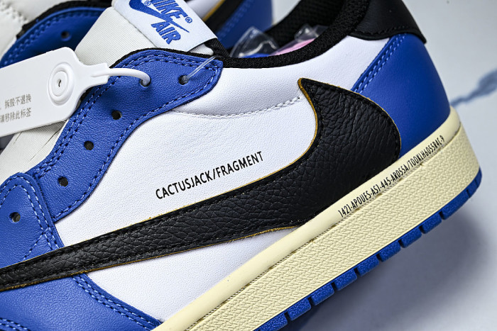 DM7886-141 TRAVIS SCOTT AIR JORDAN 1 LOW OG WHITE/BLUE/BLACK