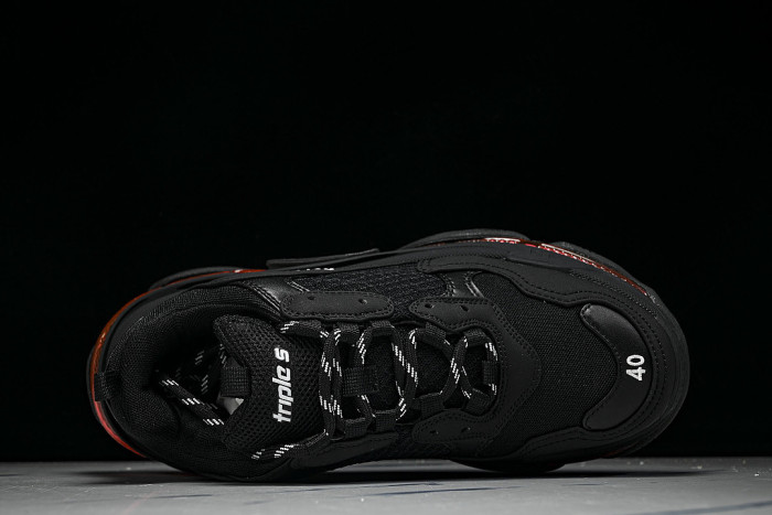 W2FR1-1053 TRIPLE S RETRO CASUAL RUNNING SHOES BLACK/RED/BLACK