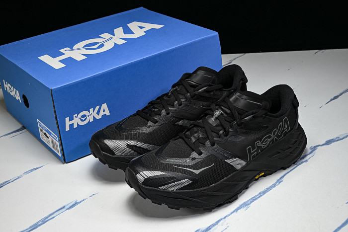 1171928-BCKT ONE ONE SPEEDGOAT 7 OUTDOOR SPORTS CASUAL RUNNING SHOES BLACK/BLACK/BLACK