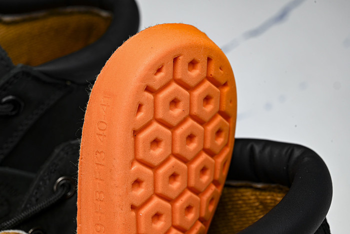 MID-CALF WATERPROOF BOOTS BLACK/BLACK/BLACK