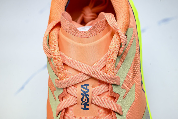 1171929-PYZ ONE ONE SPEEDGOAT 7 PERSIMMON/NEON YUZU
