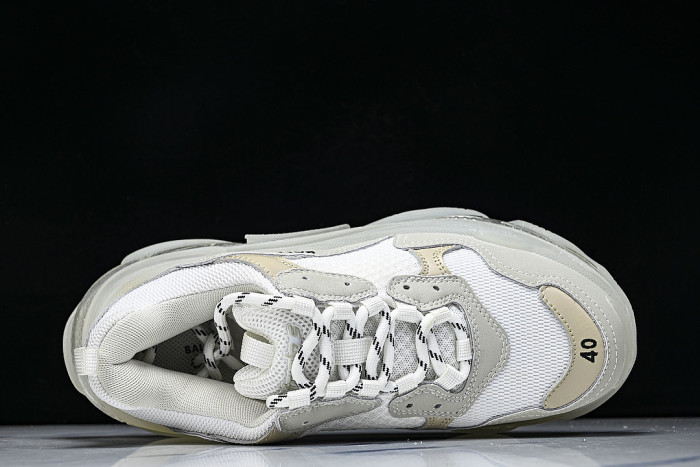 W2FB1-9000 TRIPLE S RETRO CASUAL RUNNING SHOES WHITE/WHITE/WHITE