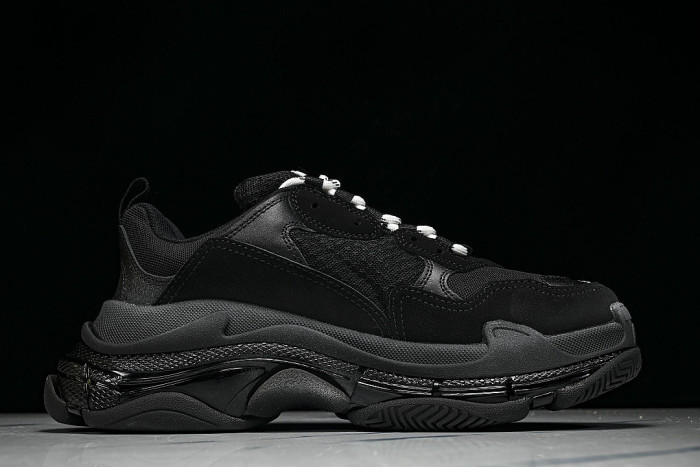 W2FB1-1000 TRIPLE S RETRO CASUAL RUNNING SHOES BLACK/GREY/BLACK