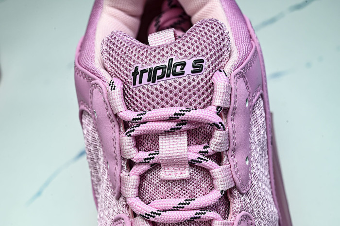 W2GA1-5760 TRIPLE S RETRO CASUAL RUNNING SHOES PINK/PINK/PINK