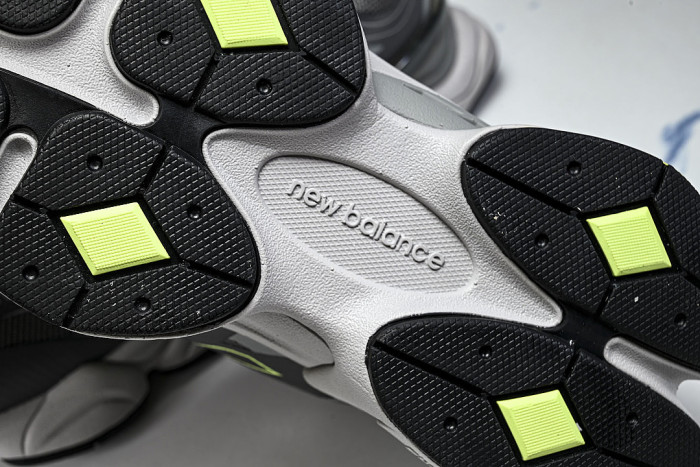 U906041H NEW BALANCE 9060 RETRO CASUAL SPORTS RUNNING SHOES BLACK/GREY/GREEN