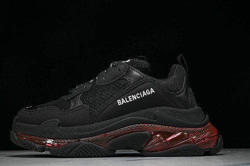 W2FR1-1053 TRIPLE S RETRO CASUAL RUNNING SHOES BLACK/RED/BLACK