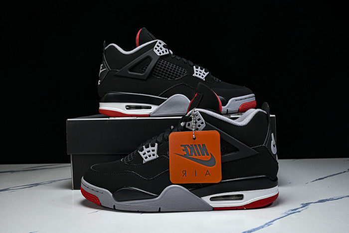 IX8180-001 JORDAN 4 RETRO OG BLACK/CEMENT GREY/SUMMIT WHITE/FIRE RED