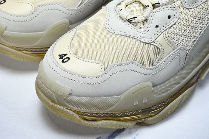 W2FB1-9005 TRIPLE S RETRO CASUAL RUNNING SHOES GREY/BEIGE