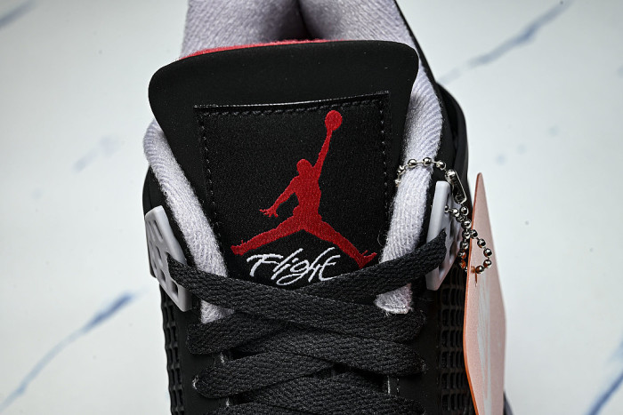 IX8180-001 JORDAN 4 RETRO OG BLACK/CEMENT GREY/SUMMIT WHITE/FIRE RED