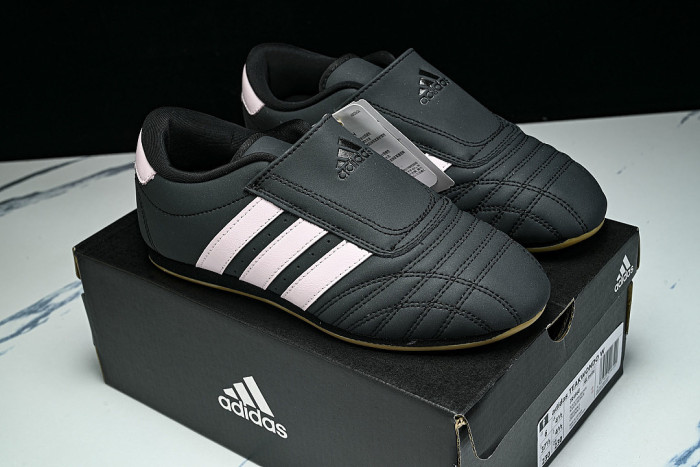 JR4960 TAEKWONDO LOW-TOP TRAINING SHOES BLACK/PINK/BLACK