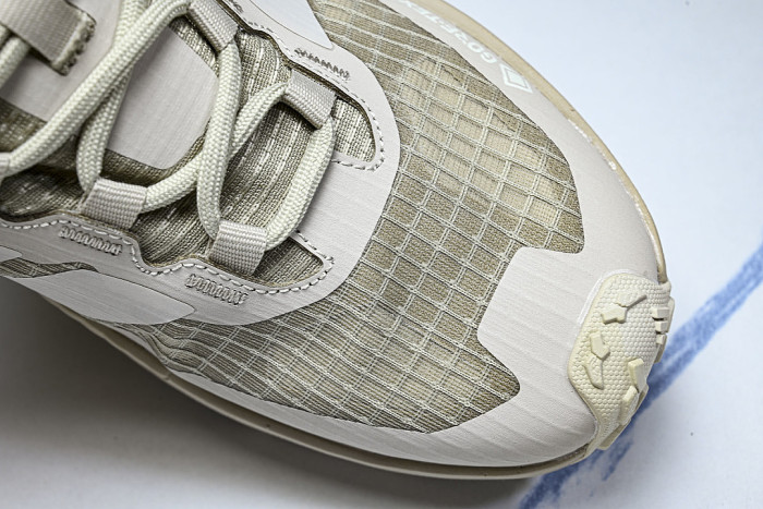 KI8281 FREEHIKER 3 LOW GTX LOW-TOP RUNNING SHOES BEIGE/GREY