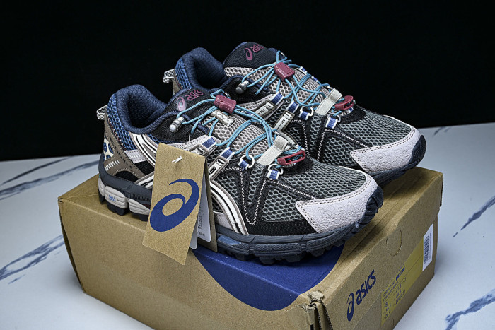 1203B031-027 GEL-KAHANA 8 LOW-TOP RUNNING SHOES BLACK/GREY/NAVY BLUE