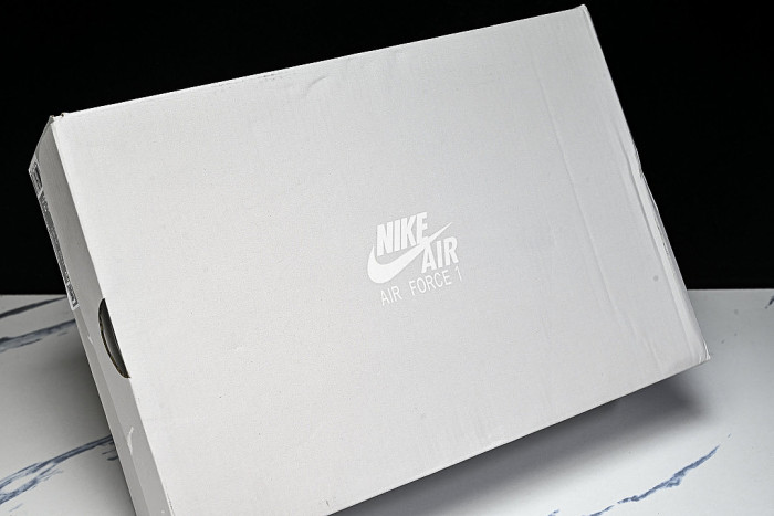 IR0194-100 AIR FORCE 1 07 LOW CASUAL SNEAKERS WHITE/PURPLE