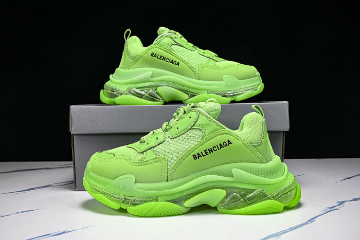 W2GR1-3801 TRIPLE S RETRO CASUAL RUNNING SHOES GREEN/GREEN/GREEN