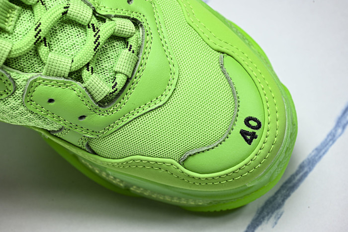 W2GR1-3801 TRIPLE S RETRO CASUAL RUNNING SHOES GREEN/GREEN/GREEN