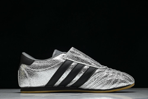 JH9664 TAEKWONDO SILVER METALLIC/CORE BLACK/GUM