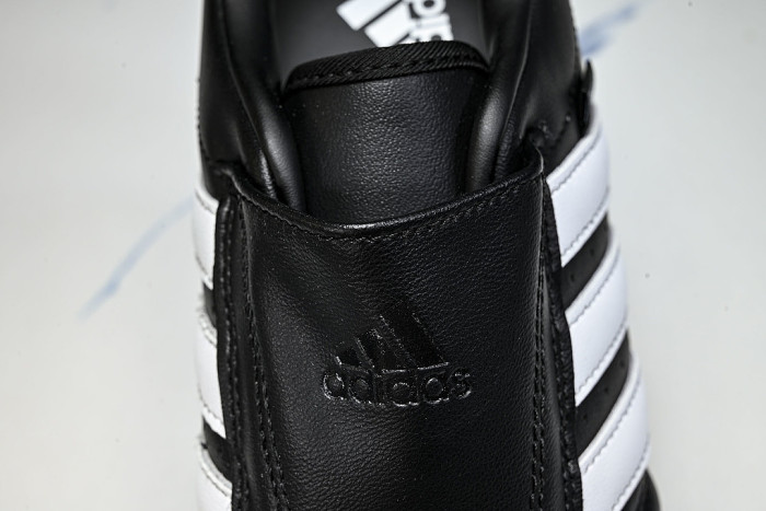 JQ4775 TAEKWONDO CORE BLACK/CLOUD WHITE/GUM