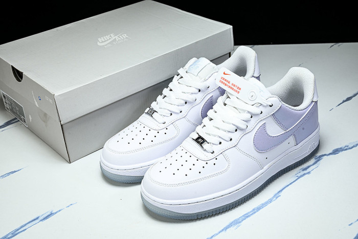 IR0194-100 AIR FORCE 1 07 LOW CASUAL SNEAKERS WHITE/PURPLE