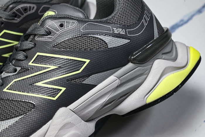 U906041H NEW BALANCE 9060 RETRO CASUAL SPORTS RUNNING SHOES BLACK/GREY/GREEN