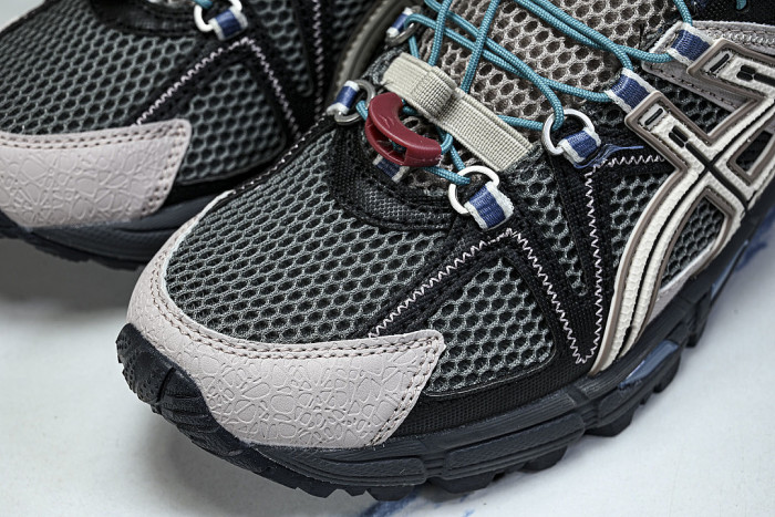 1203B031-027 GEL-KAHANA 8 LOW-TOP RUNNING SHOES BLACK/GREY/NAVY BLUE