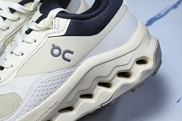 3WG10333060 ON RUNNING CLOUDHORIZON 2 BEIGE/WHITE/NAVY BLUE