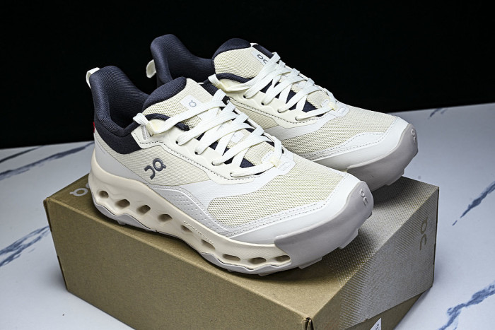 3WG10333060 ON RUNNING CLOUDHORIZON 2 BEIGE/WHITE/NAVY BLUE