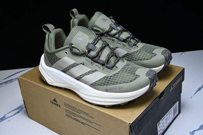 KI8276 FREEHIKER 3 LOW GTX LOW-TOP RUNNING SHOES GREEN/GREEN/GREEN